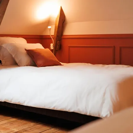 De Charme Le Quatre Feuilles *