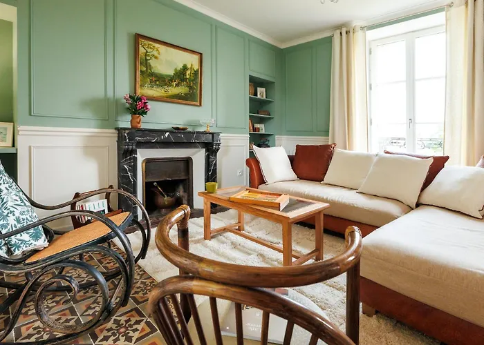 빌라 De Charme Le Quatre Feuilles Montournais